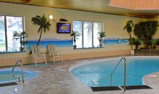 Canway Inn & Suites Dauphin Екстериор снимка