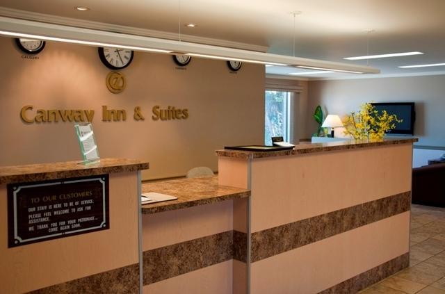 Canway Inn & Suites Dauphin Екстериор снимка